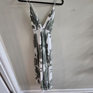 BaeVely Tropical Leaf Print Maxi Dress Spaghetti Strap Empire Waist Small